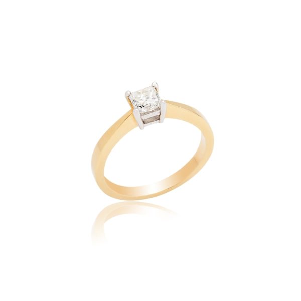 18ct Yellow Gold Princess Cut Diamond Ring