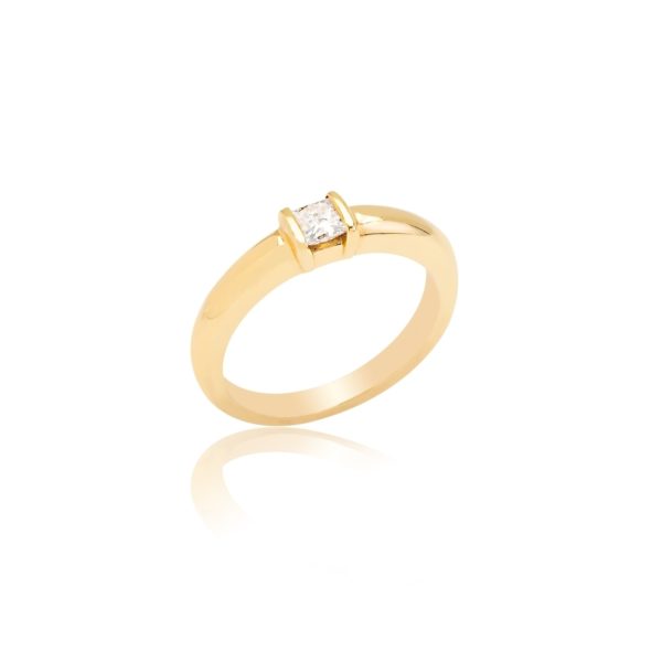 18ct yellow gold princess cut diamond ring