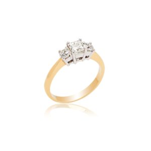 18ct Yellow gold princess cut diamond 3 stone ring