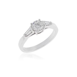 18ct White gold brilliant cut diamond ring