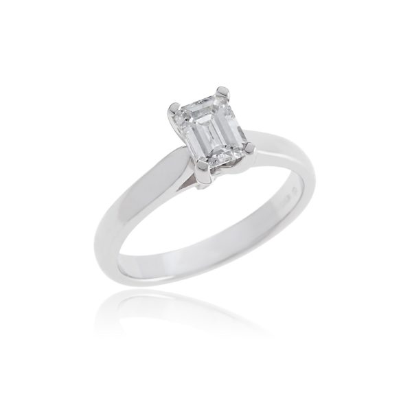 18ct White gold emerald cut diamond single stone ring.