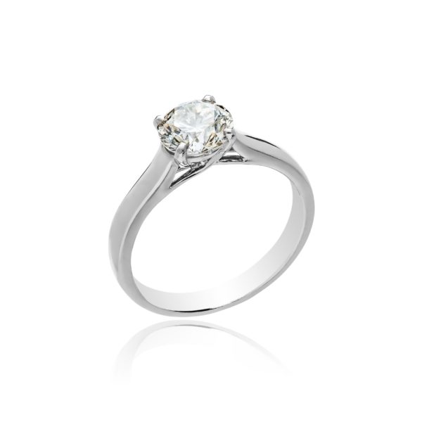 18ct White gold brilliant cut diamond ring.