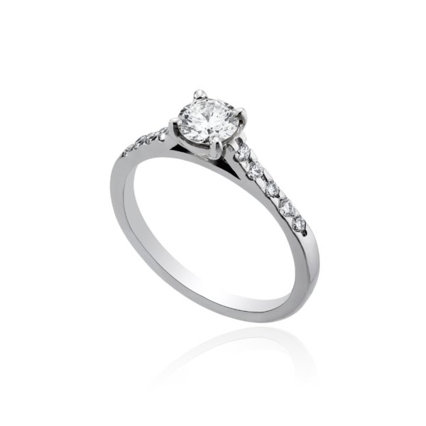 18ct White Gold Brilliant Cut Diamond Ring.