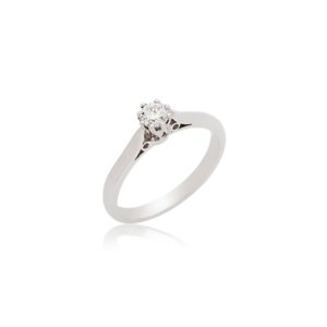 White gold brilliant cut diamond ring