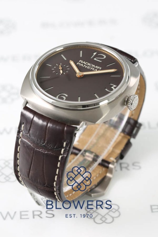 Titanium Panerai Radiomir PAM 00322