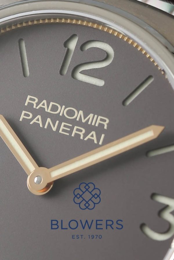 Titanium Panerai Radiomir PAM 00322