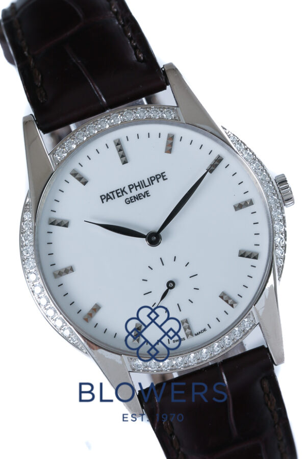 Patek Philippe Ladies' Calatrava 7122/200G-001