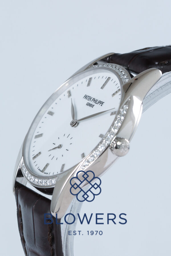 Patek Philippe Ladies' Calatrava 7122/200G-001