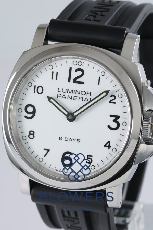 Panerai Luminor Base 8 Days Acciaio PAM00561