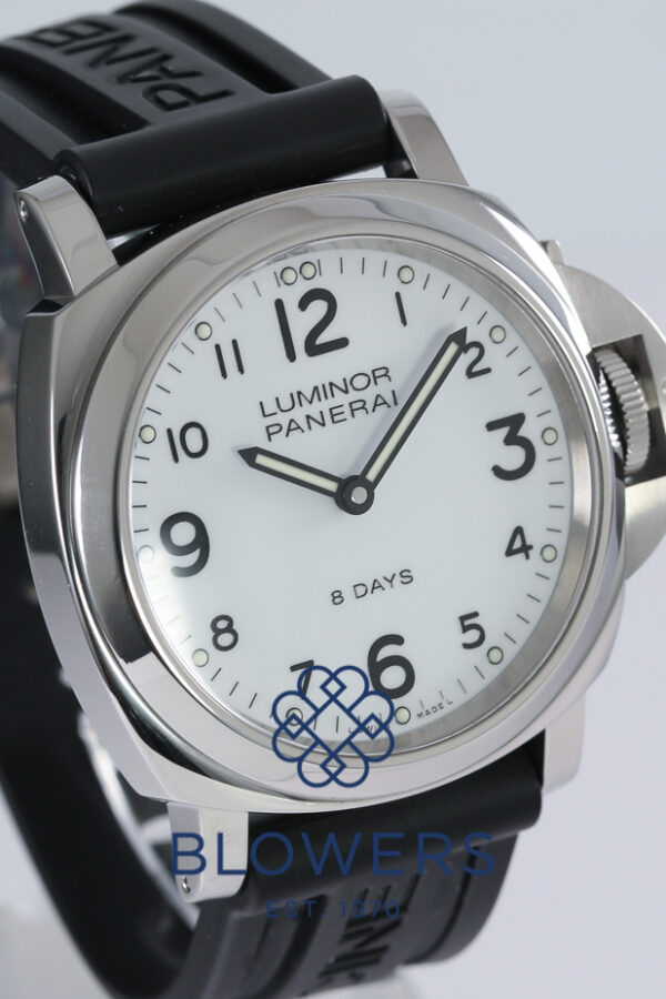 Panerai Luminor Base 8 Days Acciaio PAM00561