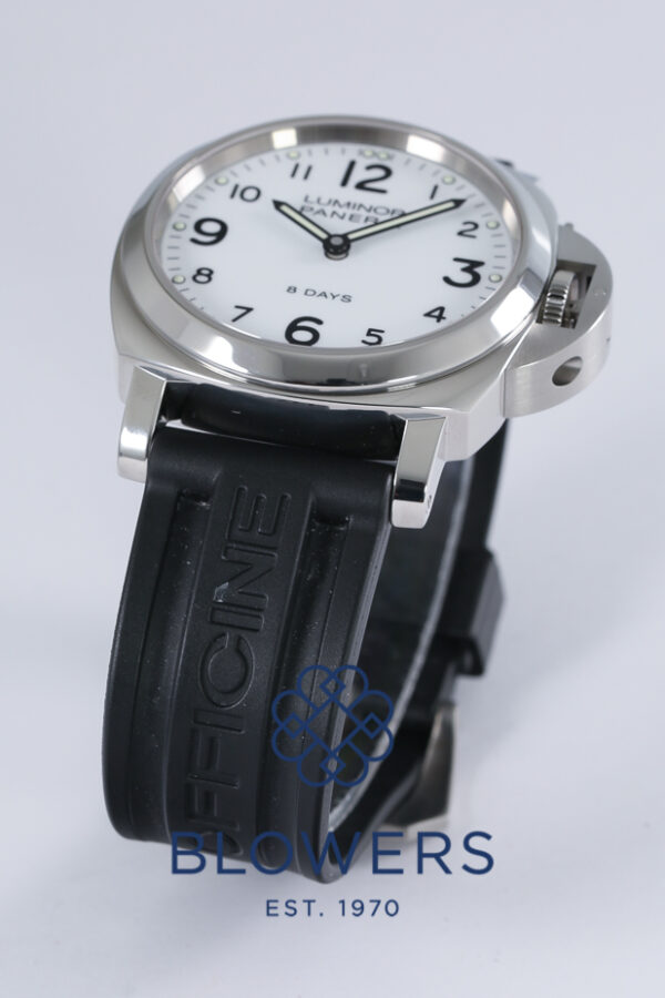 Panerai Luminor Base 8 Days Acciaio PAM00561