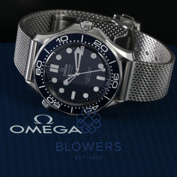 Omega James Bond 60th Anniversary Seamaster Diver 300m 210.30.42.20.03.002