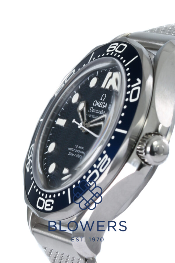 Omega James Bond 60th Anniversary Seamaster Diver 300m 210.30.42.20.03.002