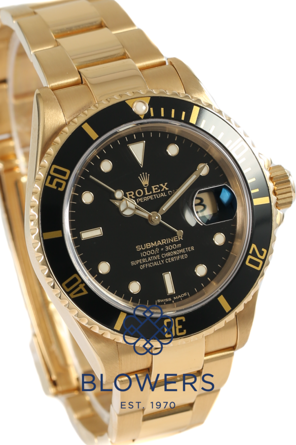 Rolex Oyster Perpetual Submariner Date 16618LN