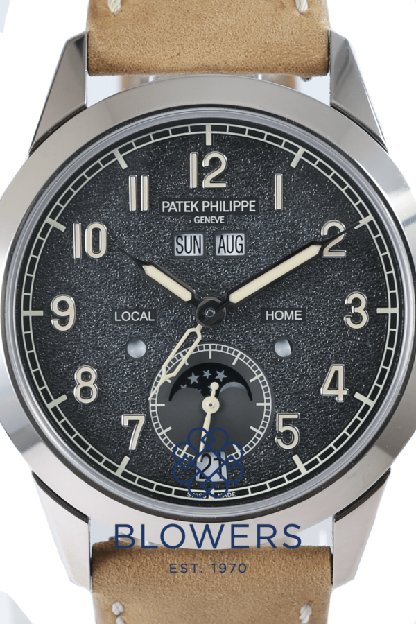 Patek Philippe Calatrava Annual Calendar and Travel Time 5326G-001