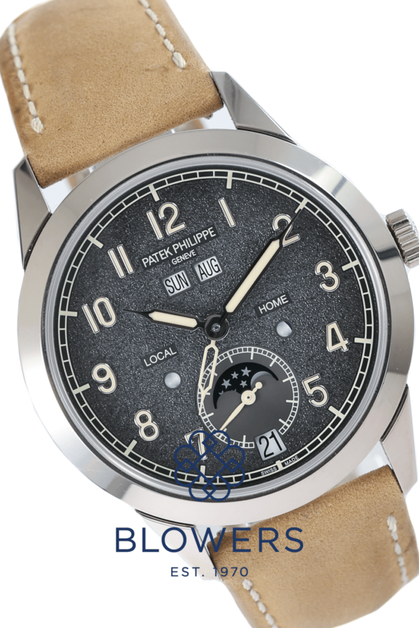 Patek Philippe Calatrava Annual Calendar and Travel Time 5326G-001