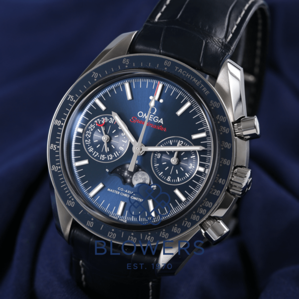 Omega Speedmaster Professional Moonwatch Chronograph 304.33.44.52.03.001