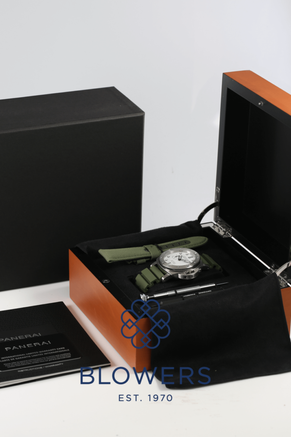 Panerai Submersible Quarantaquattro Bianco PAM01226