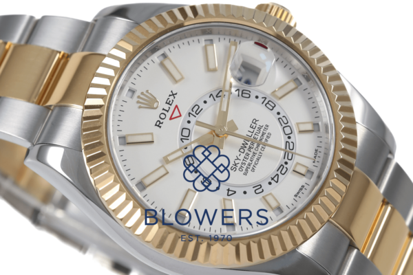 Rolex Oyster Perpetual Sky-Dweller 326933