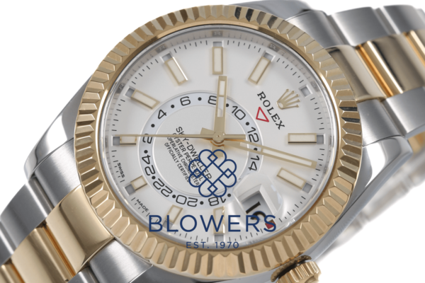 Rolex Oyster Perpetual Sky-Dweller 326933