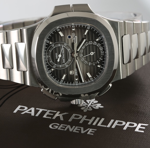 patek philippe nautilus feature