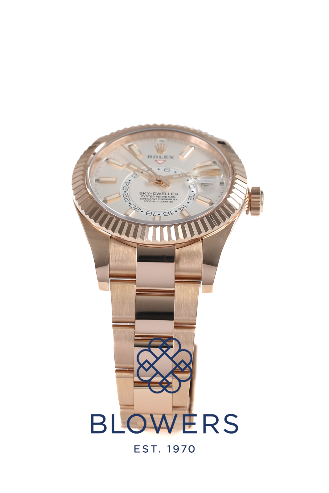 Oyster perpetual sky dweller rose gold hotsell
