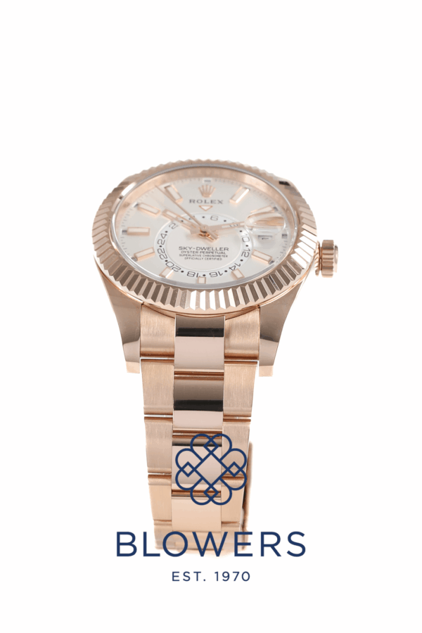 Rolex Oyster Perpetual Sky-Dweller 326935