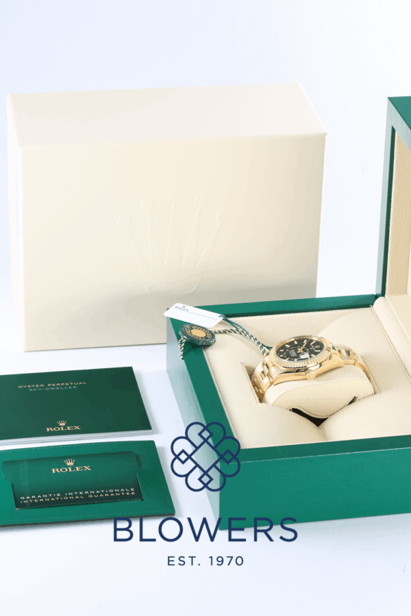 Rolex Sky-Dweller 326938