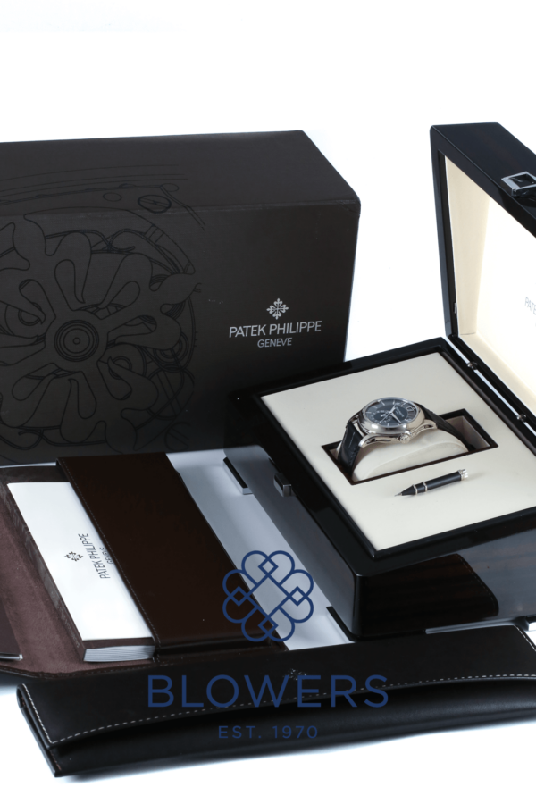 Patek Philippe Annual Calendar 5205G-010