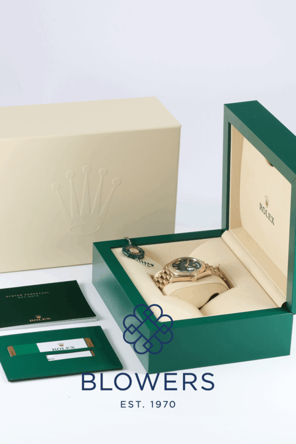 Rolex Oyster Perpetual Day-Date 40 228235