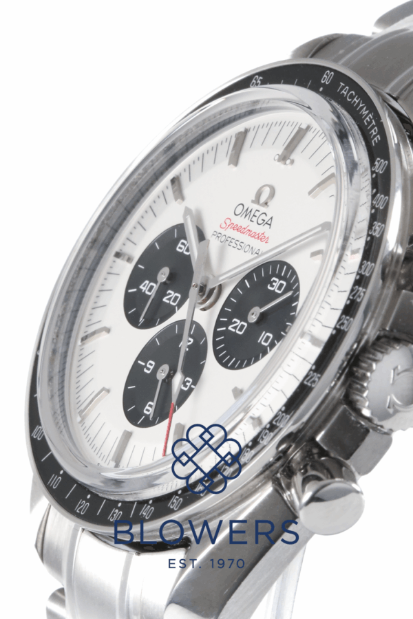 Omega Speedmaster Professional "Tokyo 2020" 522.30.42.30.04.001