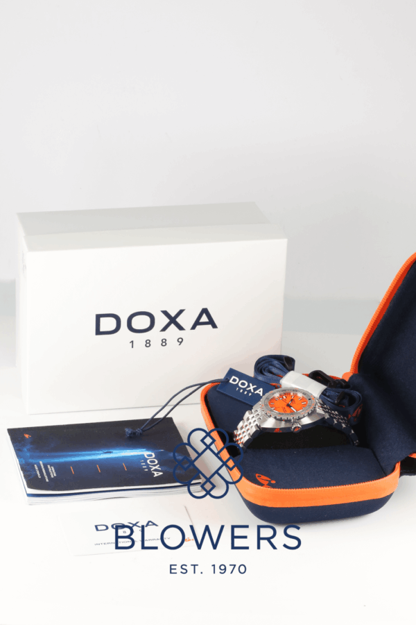DOXA Sub 300T Professional 8864 0537
