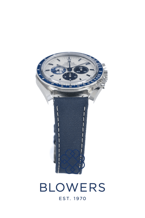 Omega Speedmaster Silver Snoopy Award 50th Anniversary Chronograph 310.32.42.50.02.001