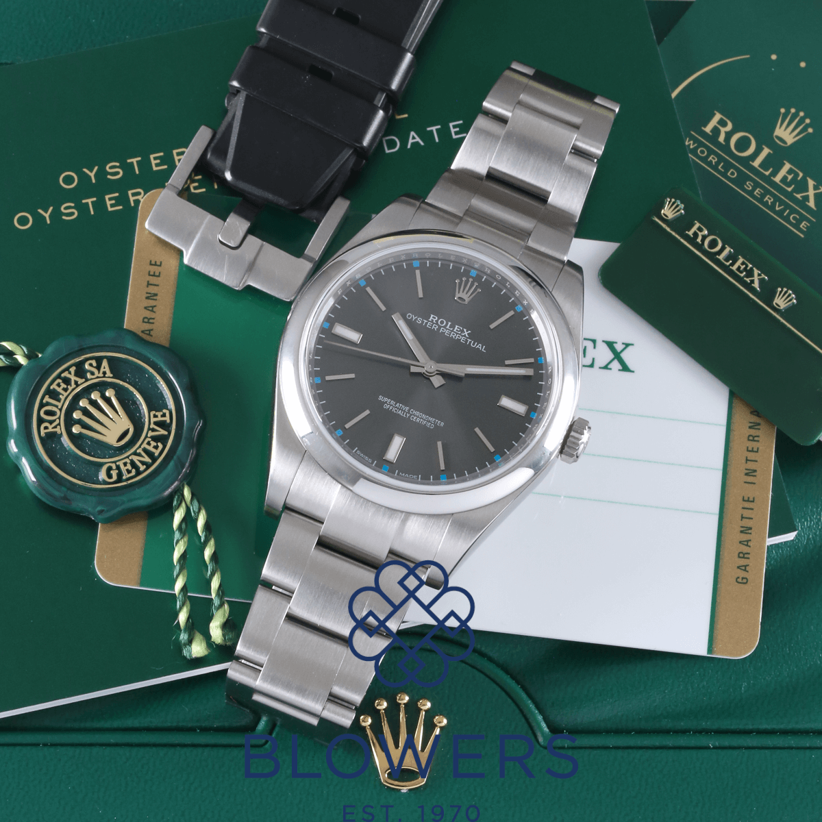 30880605-10 Rolex Oyster Perpetual 39mm 114300