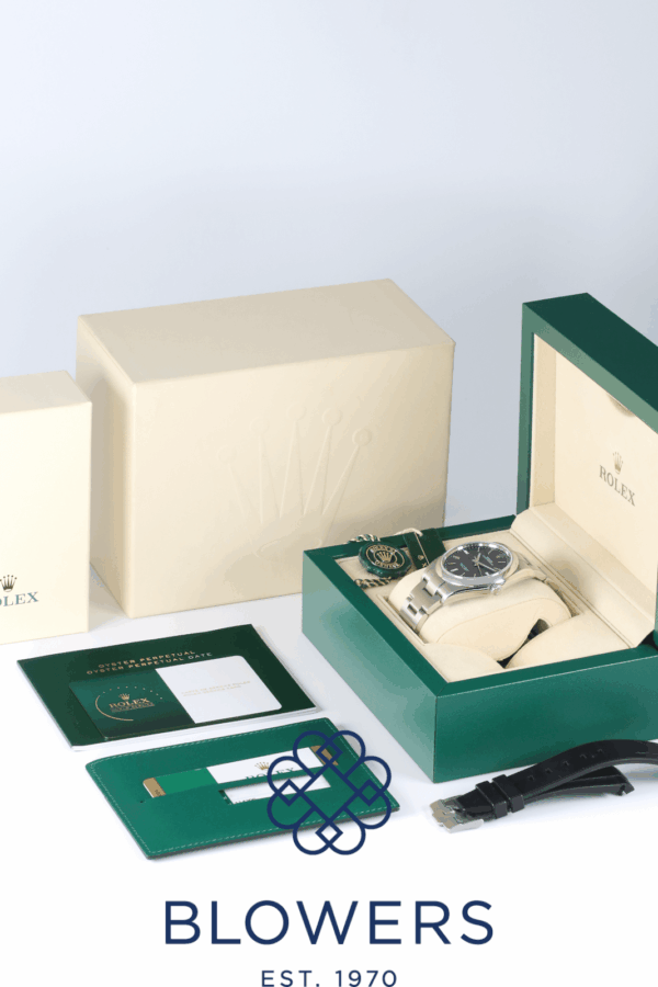 Rolex Oyster Perpetual 39mm 114300
